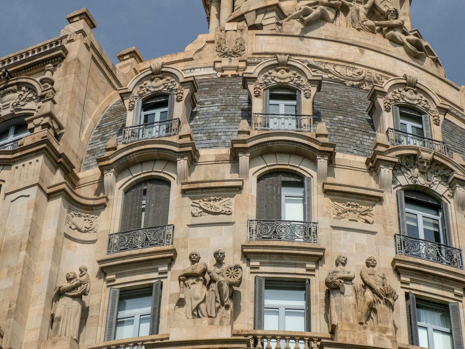 edificio institucional Madrid